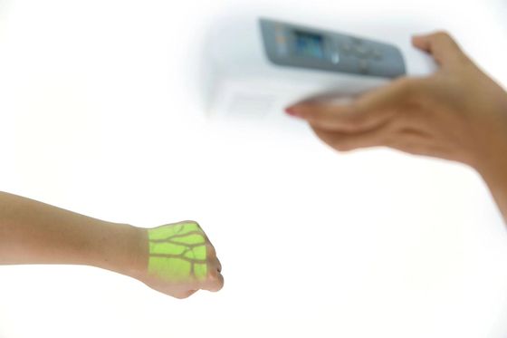 acheter Solution d'accès vasculaire portable avec système portatif d'échographie et de visualisation veineuse online manufacture